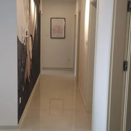 Modern 3br With Private Pool, Sea View & Garage アパート *