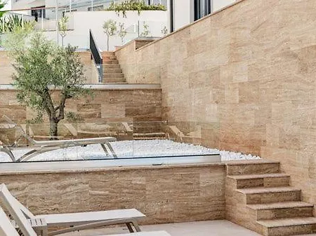 Modern 3br With Private Pool, Sea View & Garage Apartment