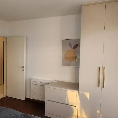 Modern 3br With Private Pool, Sea View & Garage Apartment