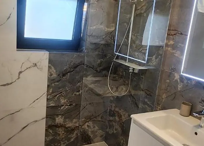 Luxury Stone Flower With Private Pool Appartamento