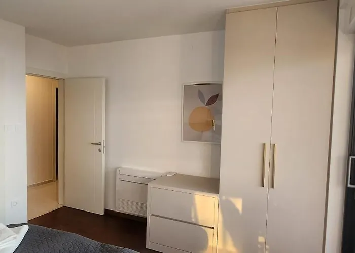 Luxury Stone Flower With Private Pool شقة