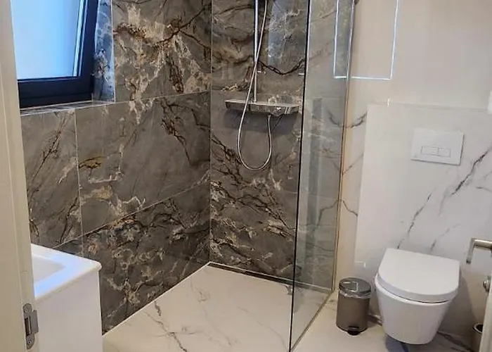 Luxury Stone Flower With Private Pool Διαμέρισμα Vantacici