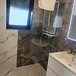 Modern 3br With Private Pool, Sea View & Garage Διαμέρισμα
