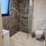 Modern 3br With Private Pool, Sea View & Garage Διαμέρισμα Vantacici