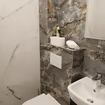 Διαμέρισμα Modern 3br With Private Pool, Sea View & Garage *